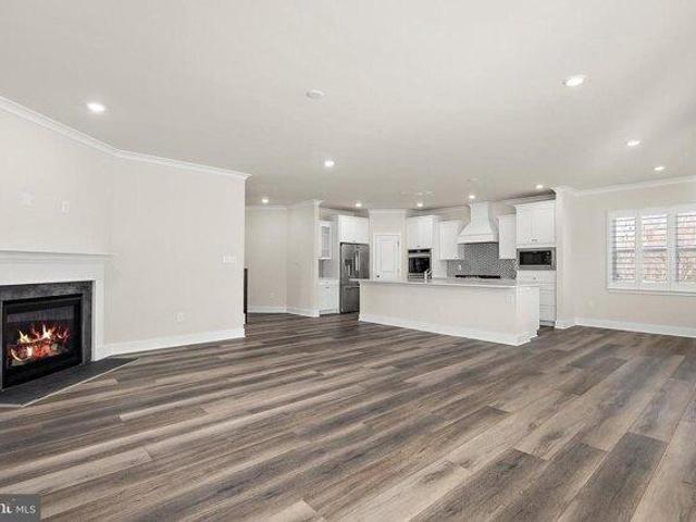 House for sale in Frankford