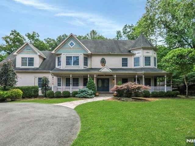 House for sale in Franklin Lakes, New Jersey