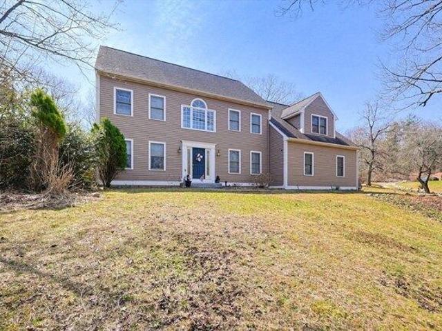 House for sale in Franklin, Massachusetts