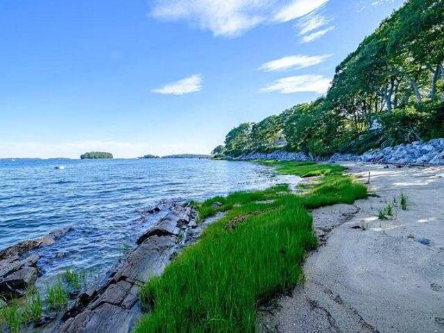 House for sale in Freeport, Maine