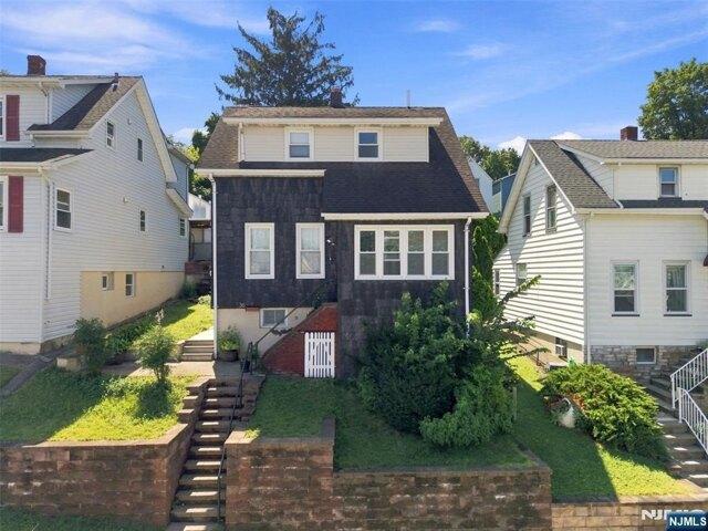 House for sale in Garfield, New Jersey