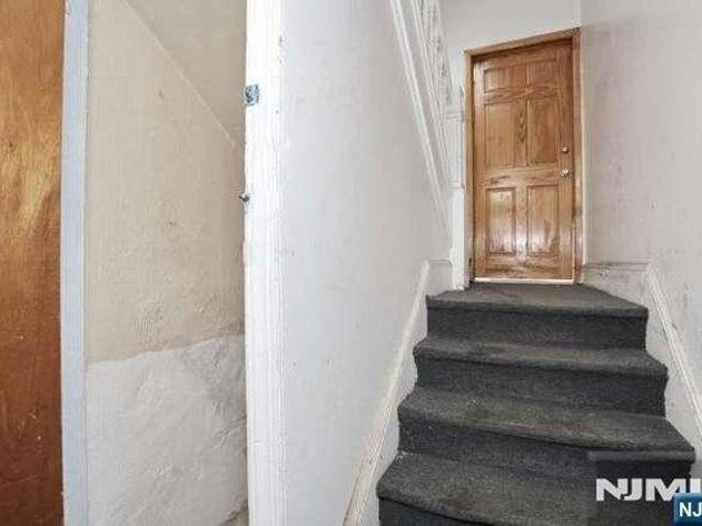 House for sale in Lodi, Bergen County