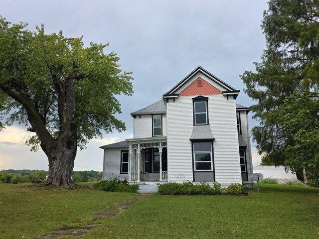 House for sale in Glasgow, Missouri