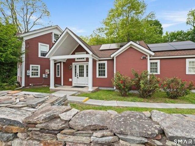 House for sale in Glastonbury, Connecticut