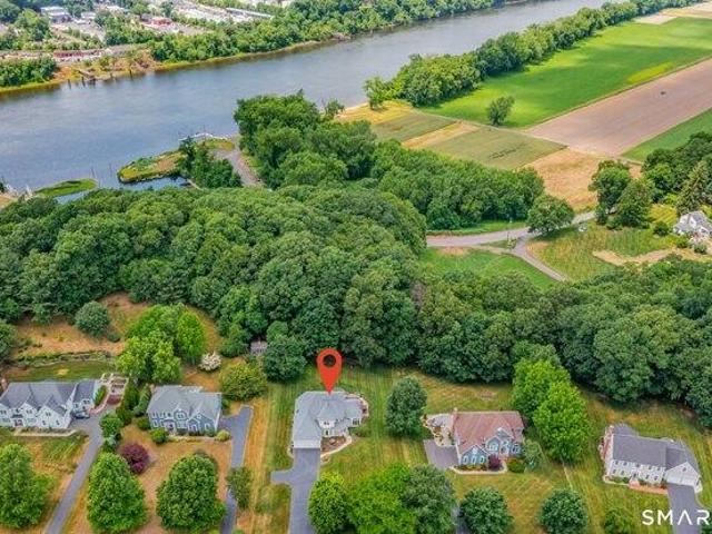 House for sale in Glastonbury, Connecticut