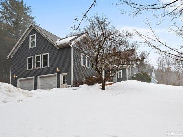 House for sale in Glastonbury, Connecticut