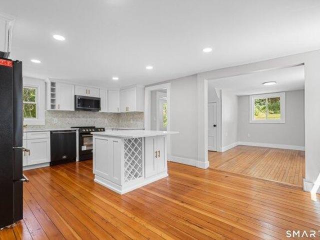 House for sale in Glastonbury, Connecticut
