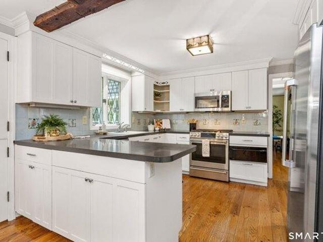 House for sale in Glastonbury, Connecticut