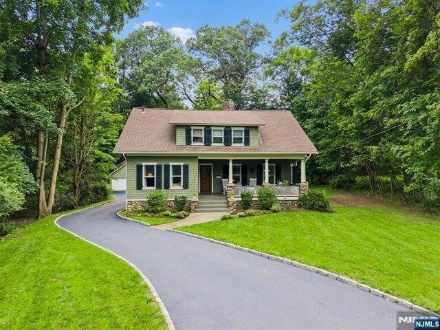 House for sale in Ridgewood Junction, Glen Rock