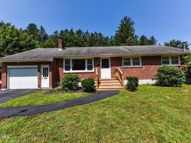 House for sale in New York