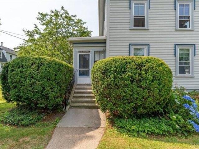 House for sale in Gloucester, Essex County