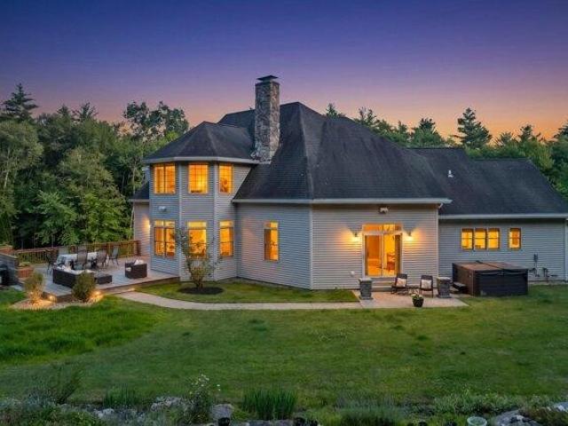 House for sale in New Hampshire