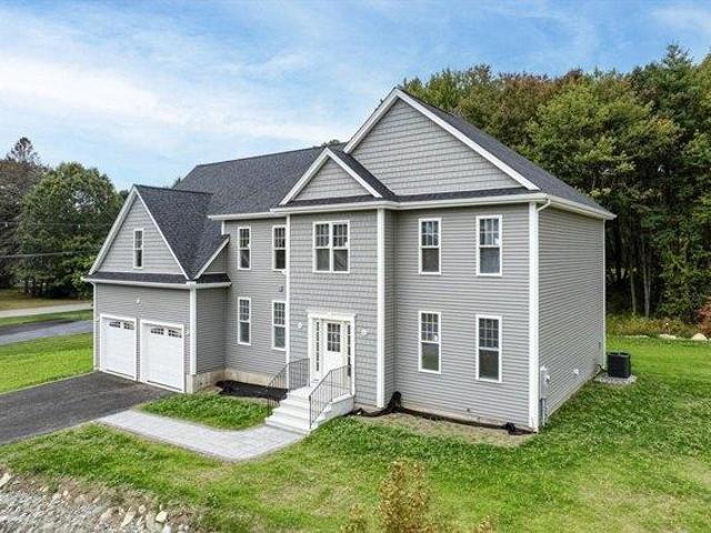 House for sale in Grafton, Massachusetts