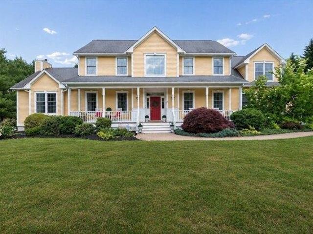 House for sale in Grafton, Massachusetts