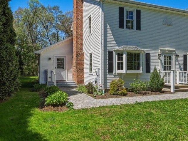 House for sale in Hadley, Massachusetts