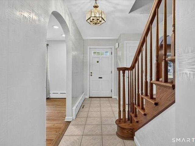 House for sale in Hamden, Connecticut