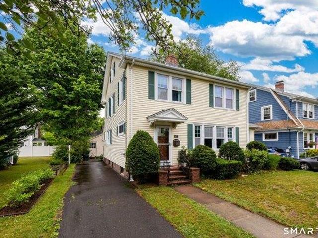 House for sale in Hamden, Connecticut