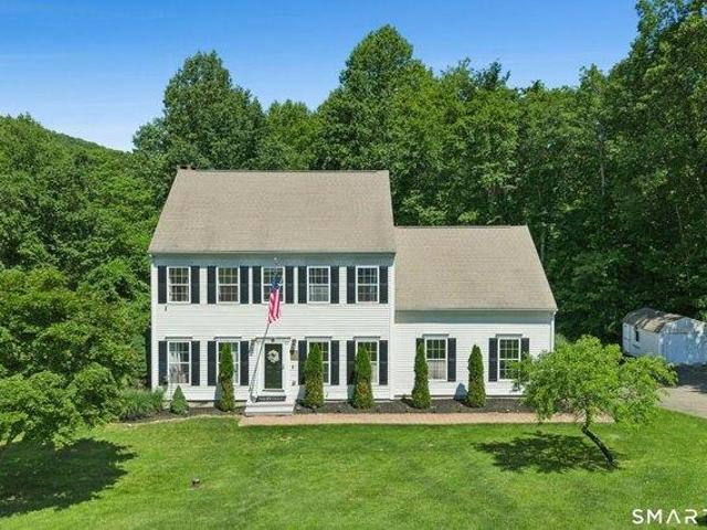 House for sale in Hamden, Connecticut