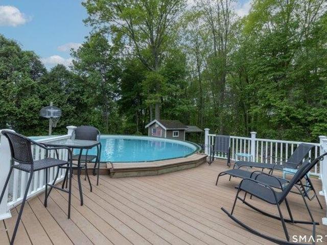 House for sale in Hamden, Connecticut