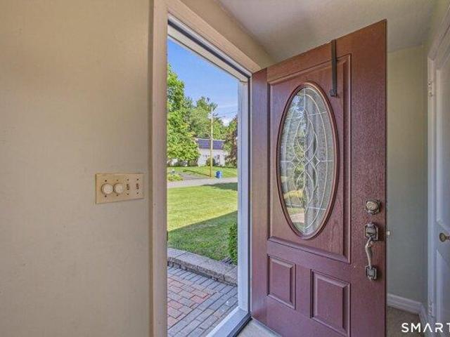 House for sale in Hamden, Connecticut