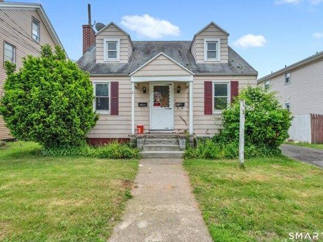 House for sale in Hamden, Connecticut