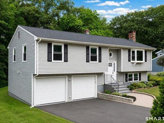 House for sale in Hamden, Connecticut