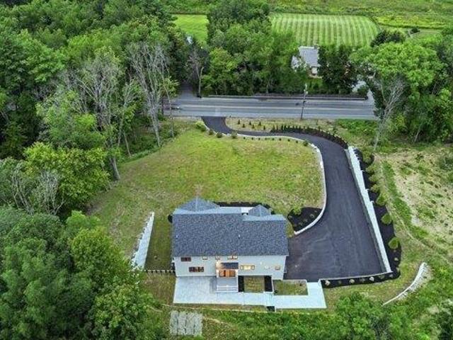 House for sale in Hamilton Historic District, Hamilton