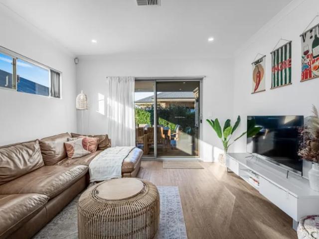 House for sale in Hammond Park, Western Australia