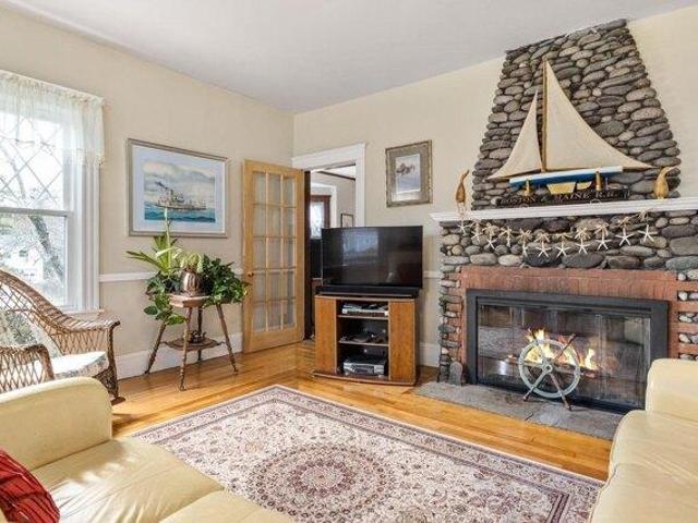 House for sale in New Hampshire