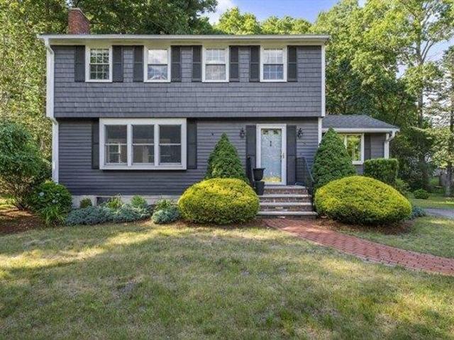 House for sale in Hanson, Massachusetts
