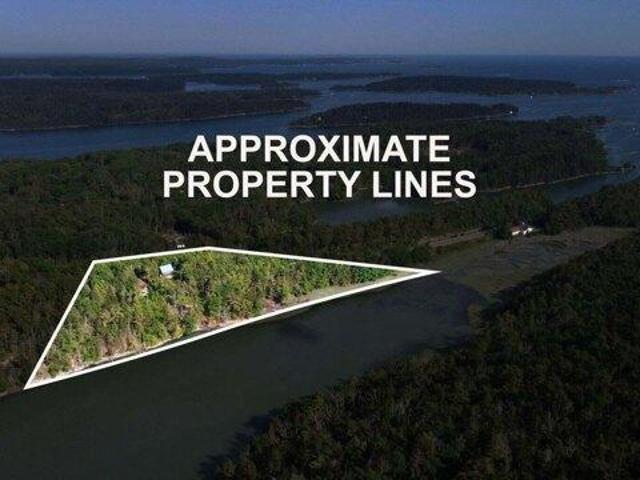 House for sale in Bailey Island, Maine
