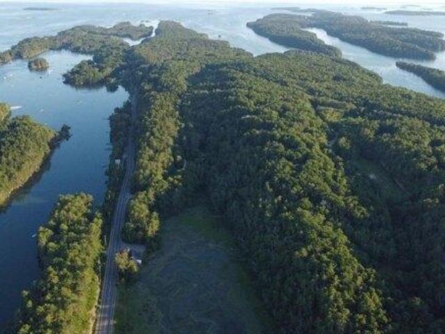 House for sale in Bailey Island, Maine