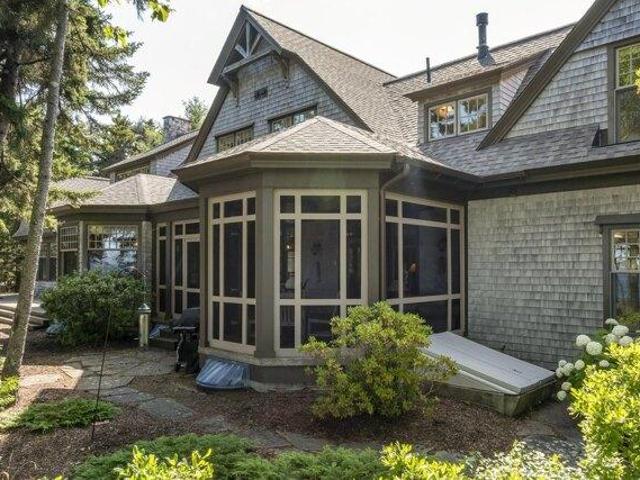 House for sale in Bailey Island, Maine