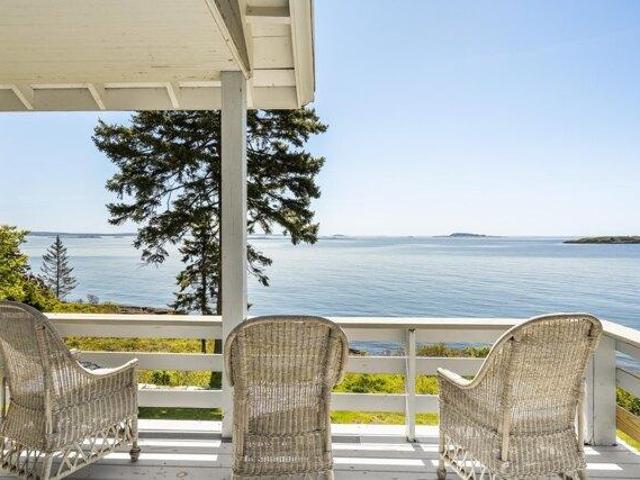 House for sale in Bailey Island, Maine