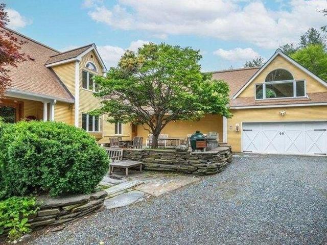 House for sale in Plantsville, Vermont