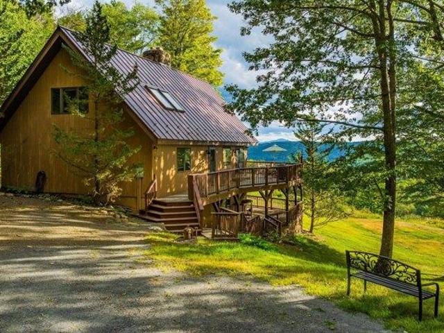 House for sale in Plantsville, Vermont