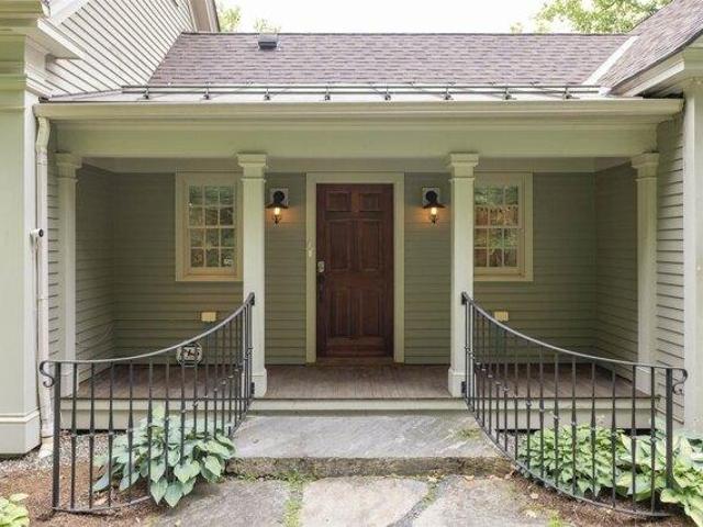 House for sale in Plantsville, Vermont