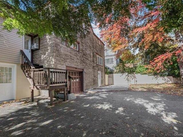 House for sale in Hartsdale, New York