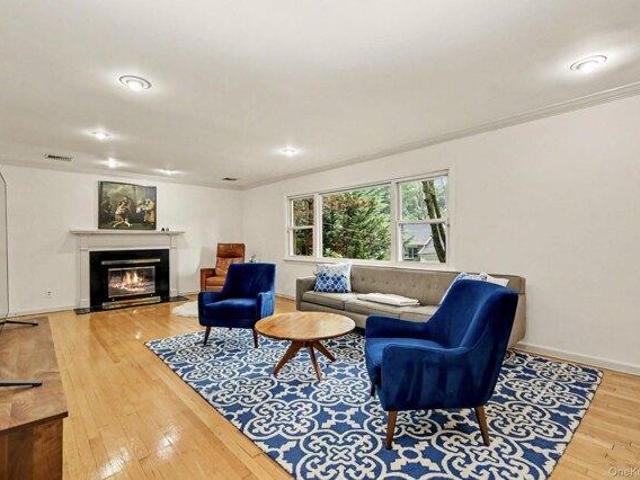 House for sale in Hartsdale, New York