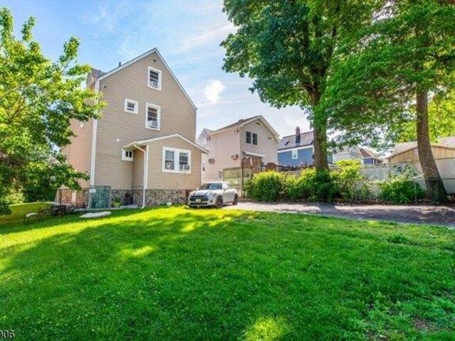House for sale in Lodi, New Jersey