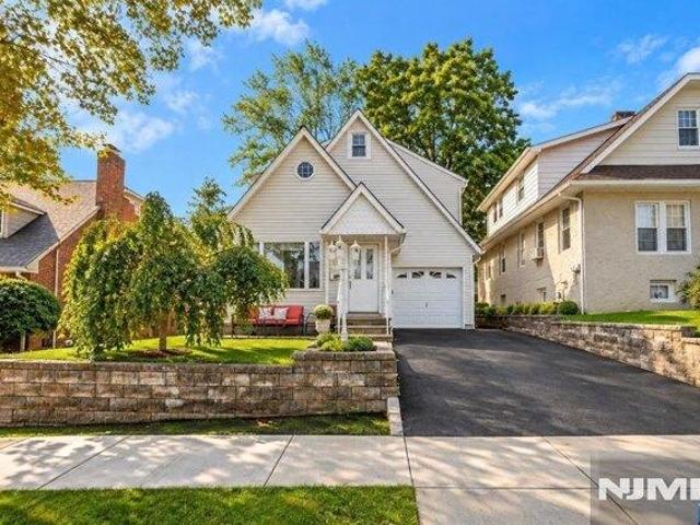 House for sale in Hasbrouck Heights, Bergen County