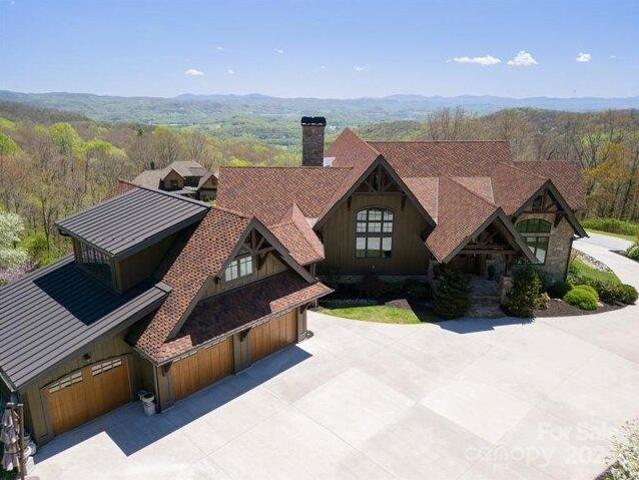 House for sale in Hendersonville