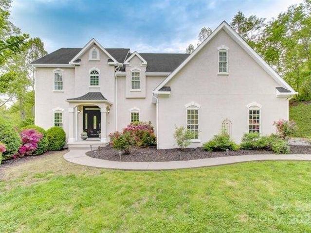 House for sale in Hendersonville