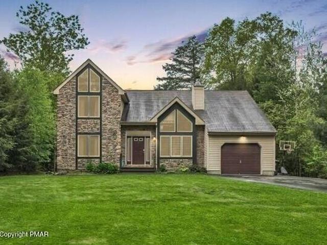House for sale in Henryville