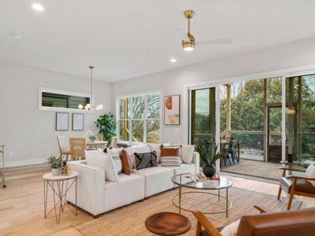 House for sale in Highwood, Illinois