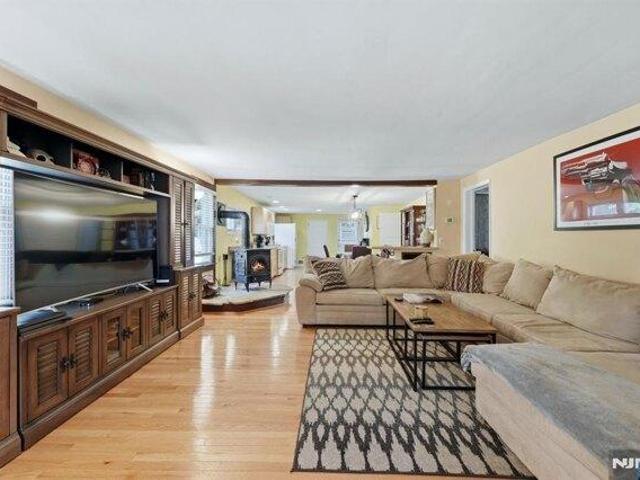 House for sale in Hillsdale, New Jersey