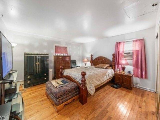 House for sale in Hillside, New Jersey