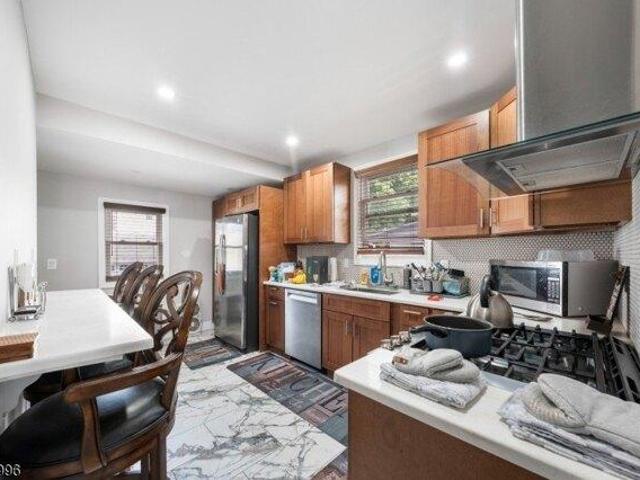 House for sale in Hillside, New Jersey