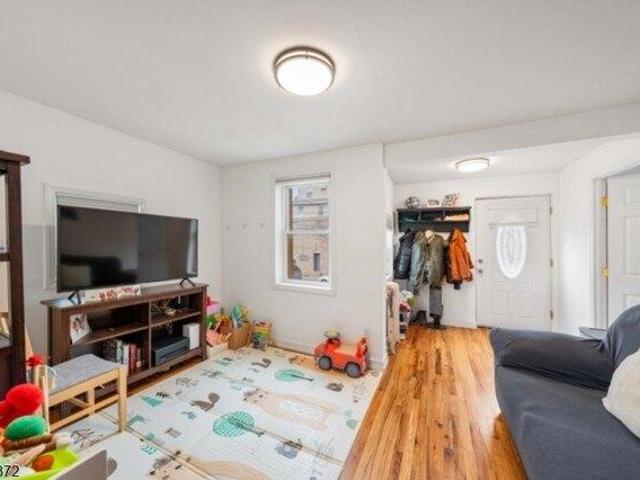 House for sale in Hillside, New Jersey