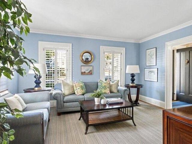 House for sale in Hingham Center, Hingham